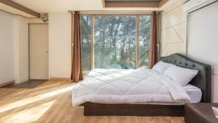 Ganghwa Raube Pet-friendly Pension Bed and Breakfast in Incheon