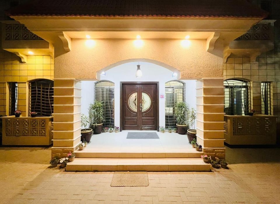 The Guest House. Hotel in Karachi