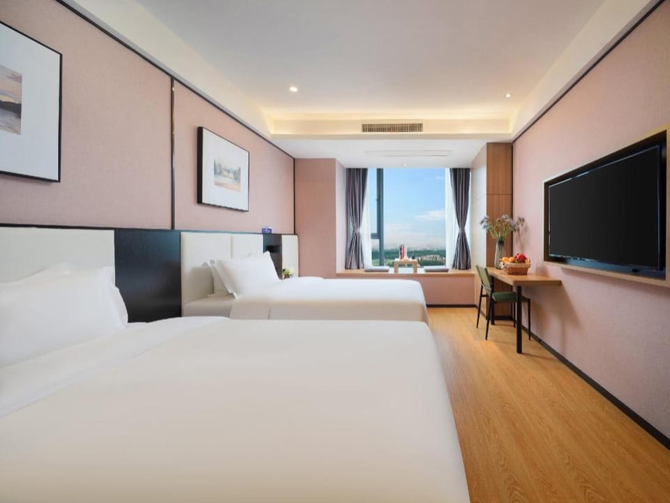 Yijia Lijing Hotel (Xipu Metro Station) Hotel in Chengdu