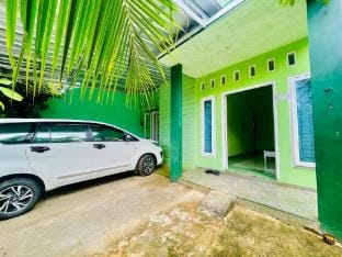 Naya Homestay Family Apartment in Indonesia