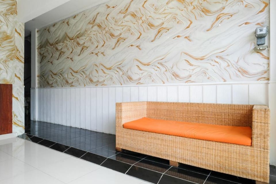 RedDoorz @ Serenity Inn Teuku Umar Denpasar Hotel in Denpasar