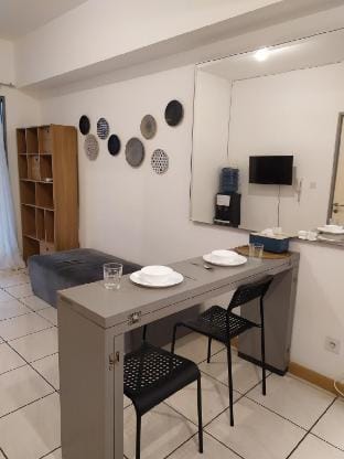 ★Garden View , Homey 2 BR Apt @M-Town Residence ★ Apartment in West Java
