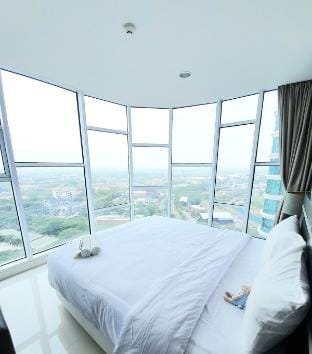 ★Luxurious & Exclusive Apartment @Alam Sutera CBD★ Apartment in West Java
