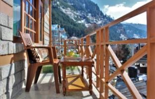 Thakur niwas homestay Vacation rental in Manali