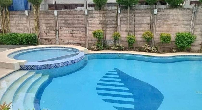 Homey Cozy Staycation at the heart of Quezon City Apartment in Marikina