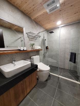 Sleeping Hansen Hot Spring Vacation Suite Vacation rental in Taiwan, Province of China