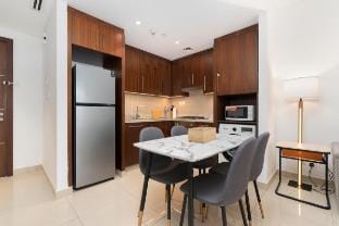 Luxury Dubai Mall Apartment with Full Burj Views! Apartment in Dubai