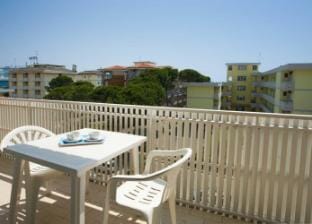 Enjoy your holidays from this magnificent terrace Apartment in Bibione