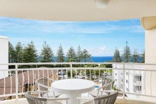Ocean View Coastal Haven in Burleigh Heads Vacation rental in Burleigh Heads