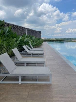 Nice 3BR Bdr Baru Bangi w/Pool, Wi-Fi, Netflix Vacation rental in Negeri Sembilan, Malaysia