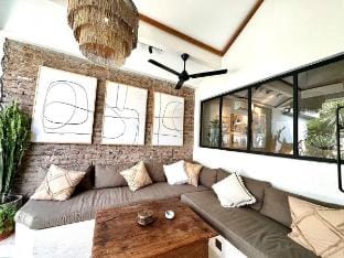 Undici Villa in North Kuta