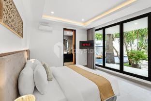 Kros Villa by Kozystay - Legian Villa in Kuta