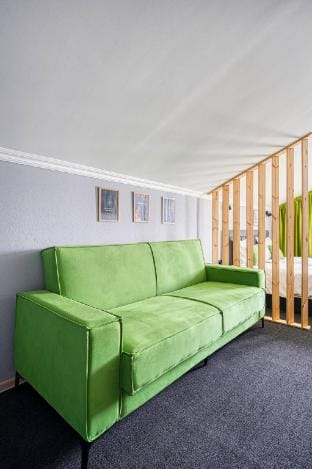 A95/1 - Cozy & Quiet Getaway Apartment in Almaty