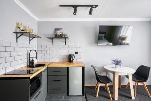 A95/1 - Cozy & Quiet Getaway Apartment in Almaty
