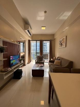 Korean Host Ocean View + Pool + Private Beach Apartment in Lapu-Lapu City