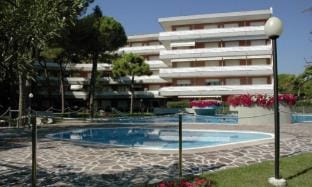 Cozy apartment in residence with pool near the sea Apartment in Bibione