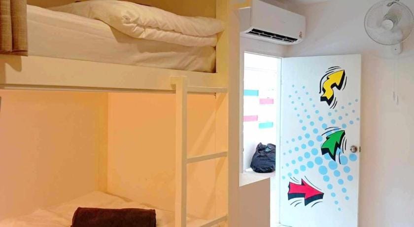 Go To Party Hostel and Bar Aonang Hostel in Krabi Changwat