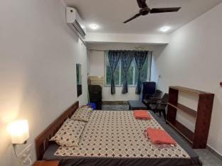 Studio Silent Grove R-6 by Mukund Sadan Arambol Apartment in Mandrem