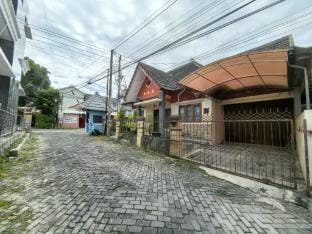 Mutiara Babarsari Homestay Jogja Vacation rental in Special Region of Yogyakarta