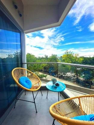 Kate & Keith's Place -Tambuli Seaside Apartment in Lapu-Lapu City