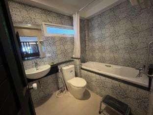  The Ocean private beach  Apartment in Pattaya City