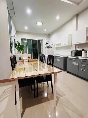 Jasmine Pool Villa Hatyai    Villa in Thailand