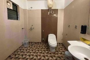 C1 ff2 : 1bhk with pool in Vagator by Tanash Homes Apartment in Goa, India