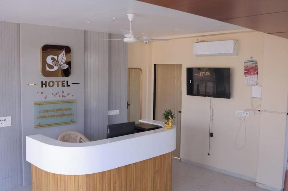The Pramukh 2 Hotel in Gujarat