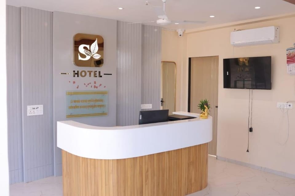 The Pramukh 2 Hotel in Gujarat