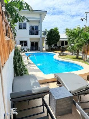 Olliz Huvila Guesthouse  Vacation rental in Siquijor