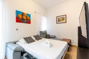 Charming Apartment in El Arenal, Sevillas Heart Apartment in Seville