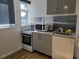 Serene 1 bedroom, 3 Single Beds Apartment in Bristol