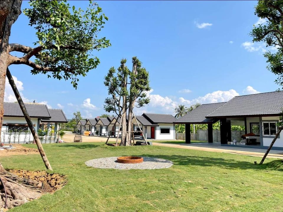 Piang Dao Classic & Resortเพียงดาวคลาสสิค รีสอร์ท  Resort in Thailand