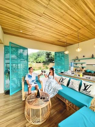 Turquoise Tide Villa with Private pool & jacuzzi Vacation rental in Central Luzon