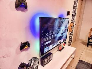 Gaming 2br in Makati w/ City View Arcade Netflix Apartment in Makati