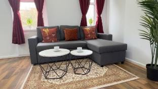 Elegant and Spacious Home Apartment in Birmingham