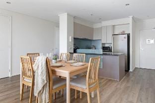 Spacious 3BR Near Crown, Sleeps 10, Free Parking Vacation rental in Southbank