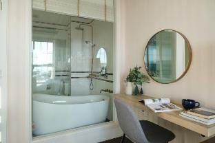 Charming Beachfront Retreat – Minutes from Pattaya Apartment in Pattaya City