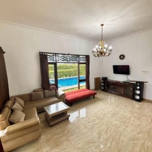 VILLA BOUGENVILLE 2 M1 PRIVATE POOL Villa in West Java