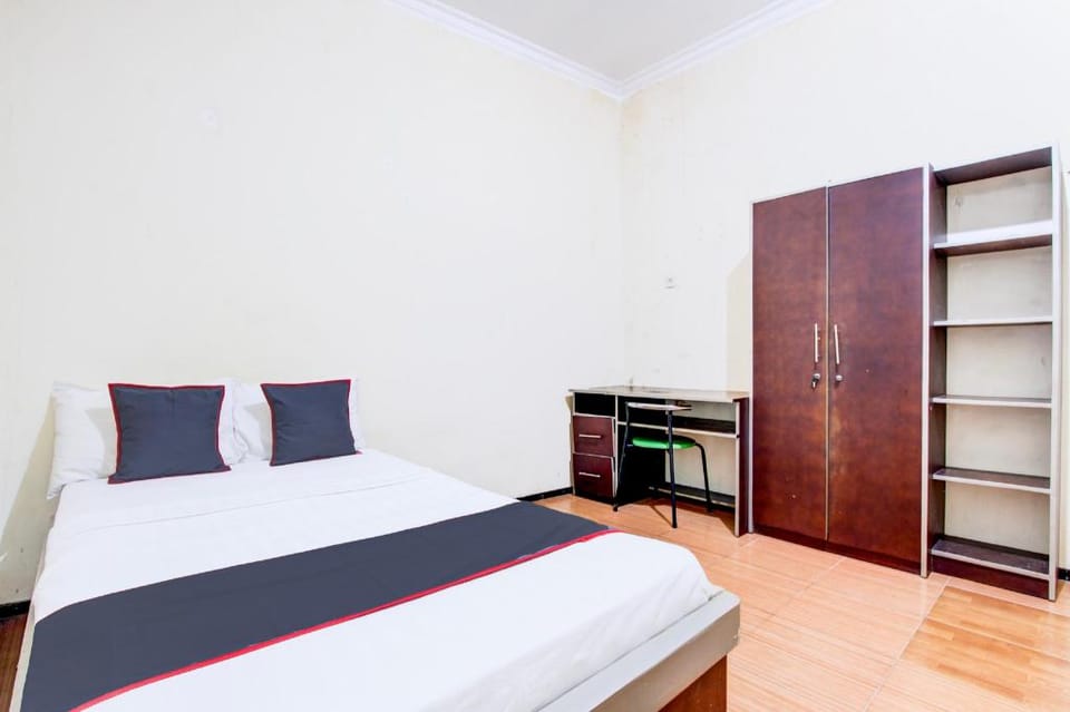 Hotel O Ump Near Rs Margono Hotel in Indonesia