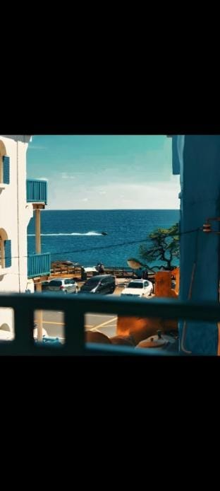 Kenting Ocean King Room恆春鎮海景雙人房帶陽台，私人衛浴浴缸，步行沙灘三分鐘b Vacation rental in Hengchun Township