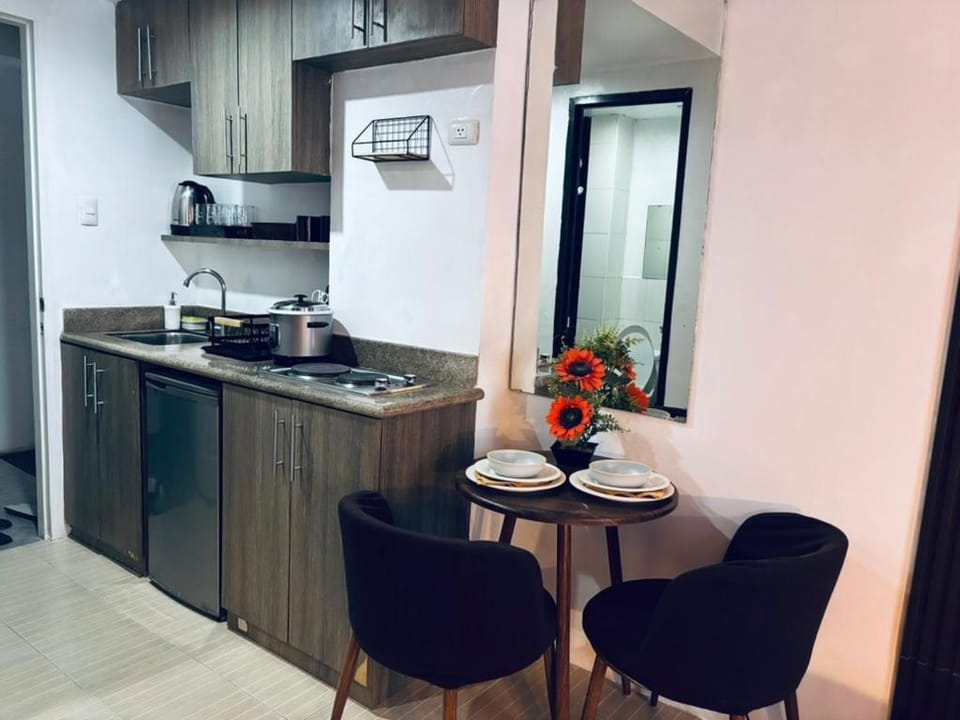 Smart Stay 2600 - North Cambridge Condo Apartment in Baguio