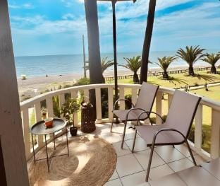 Beach House Villa in Georgia