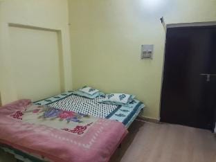 Full flat available for rent Vacation rental in Uttar Pradesh