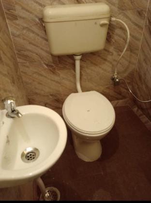 Full flat available for rent Vacation rental in Uttar Pradesh