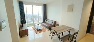 Spacious Retreat At Lucky Residence Vacation rental in Jakarta