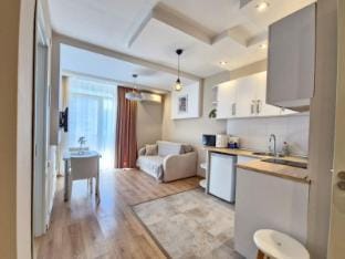 Cozy apartment with two rooms in Orbi Volna Apartment in Batumi