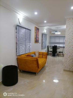 Cozy 3-Bedroom Duplex in Lekki Phase 1 Vacation rental in Lagos, Nigeria