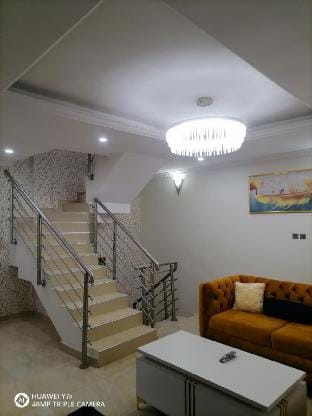 Cozy 3-Bedroom Duplex in Lekki Phase 1 Vacation rental in Lagos, Nigeria