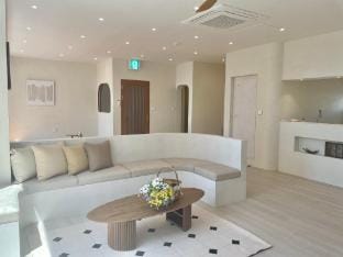 Stay Neo-ul:  Family Private Group Accommodation Bed and Breakfast in Busan